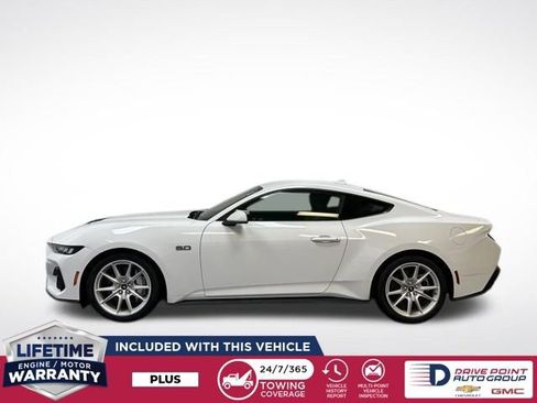 Used 2024 Ford Mustang GT Premium image 5