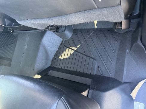 Used 2019 Chevrolet Suburban Premier image 29