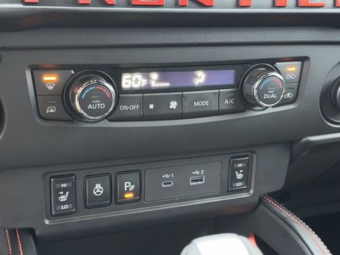 Used 2025 Nissan Frontier PRO-4X w/ Pro Premium Package image 30