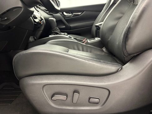 Used 2022 Nissan Rogue Sport SL AWD/4WD image 25