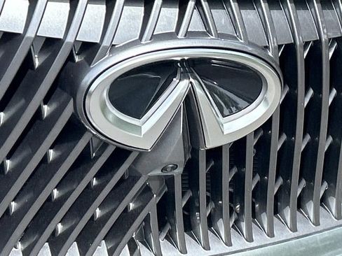 Used 2026 INFINITI QX60 Luxe w/ Cargo Package FWD image 11
