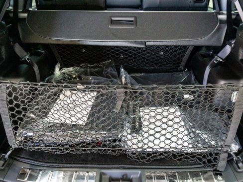 New 2025 Mitsubishi Outlander SE image 21