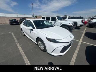 Used 2025 Toyota Camry LE FWD video 2