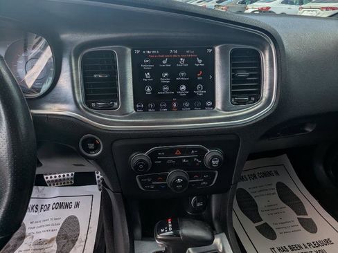 Used 2018 Dodge Charger R/T image 9