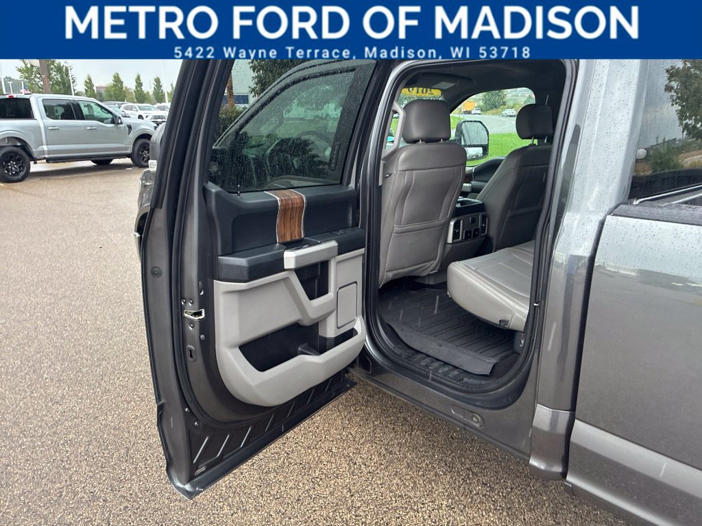 Used 2019 Ford F150 Lariat w/ Equipment Group 501A Mid AWD/4WD image 40
