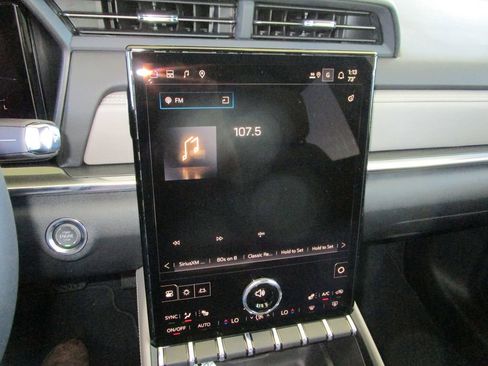 New 2026 GMC Terrain Elevation w/ Elevation Premium Package image 36