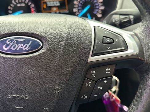 Used 2015 Ford Fusion SE w/ Equipment Group 201A image 23