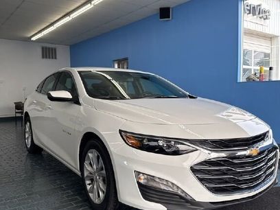 Used 2025 Chevrolet Malibu LT