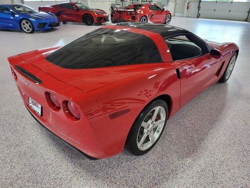 Used 2006 Chevrolet Corvette Coupe RWD image 4