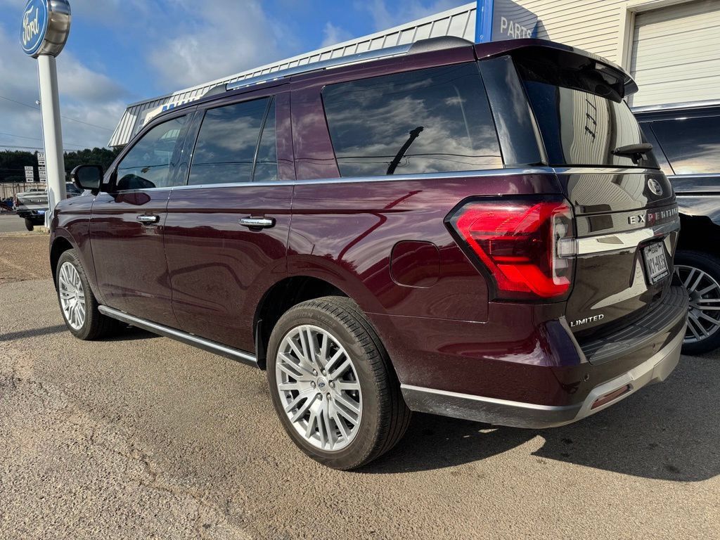 Used 2024 Ford Expedition Limited RWD image 5