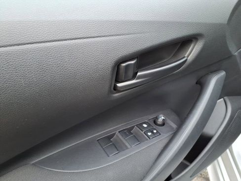 Certified 2023 Toyota Corolla LE image 12