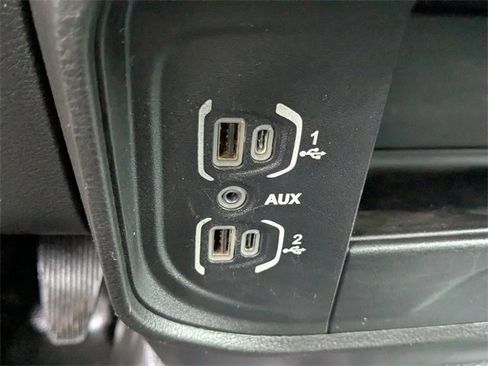 Used 2021 RAM 2500 Tradesman w/ Chrome Appearance Group image 20