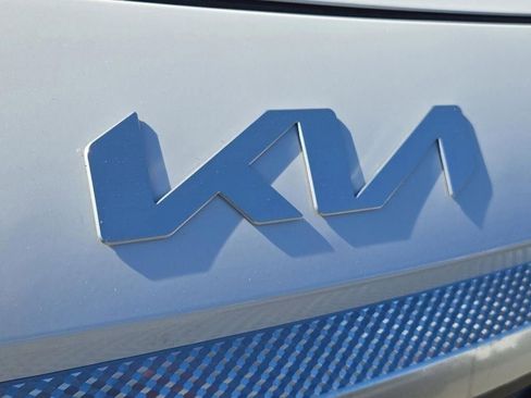 New 2026 Kia Seltos SX w/ SX Sunroof Package image 4