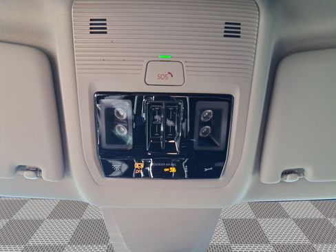 New 2025 Volkswagen Atlas SEL image 35