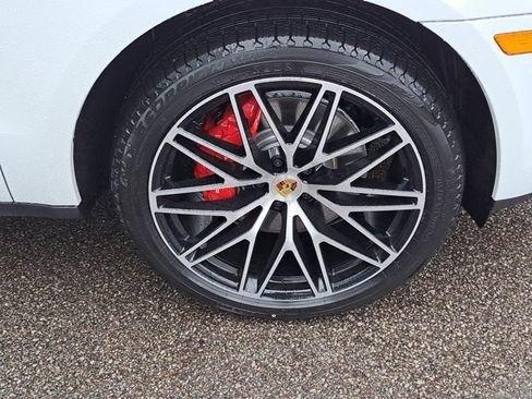 Used 2026 Porsche Macan S image 14