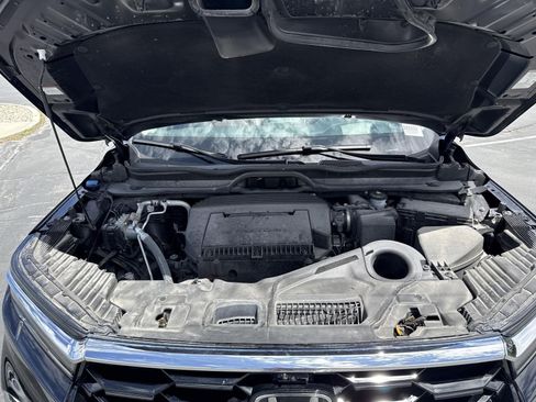 Certified 2025 Honda Pilot Elite image 36