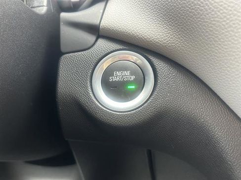 Used 2019 Chevrolet Equinox LT image 23