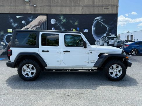 Used 2021 Jeep Wrangler Unlimited Sport AWD/4WD image 8