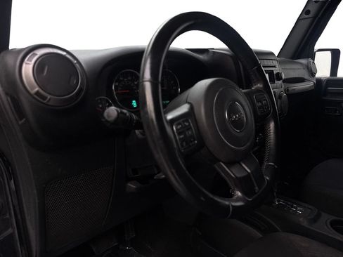 Used 2015 Jeep Wrangler Unlimited Sport w/ Quick Order Package 24S AWD/4WD image 46