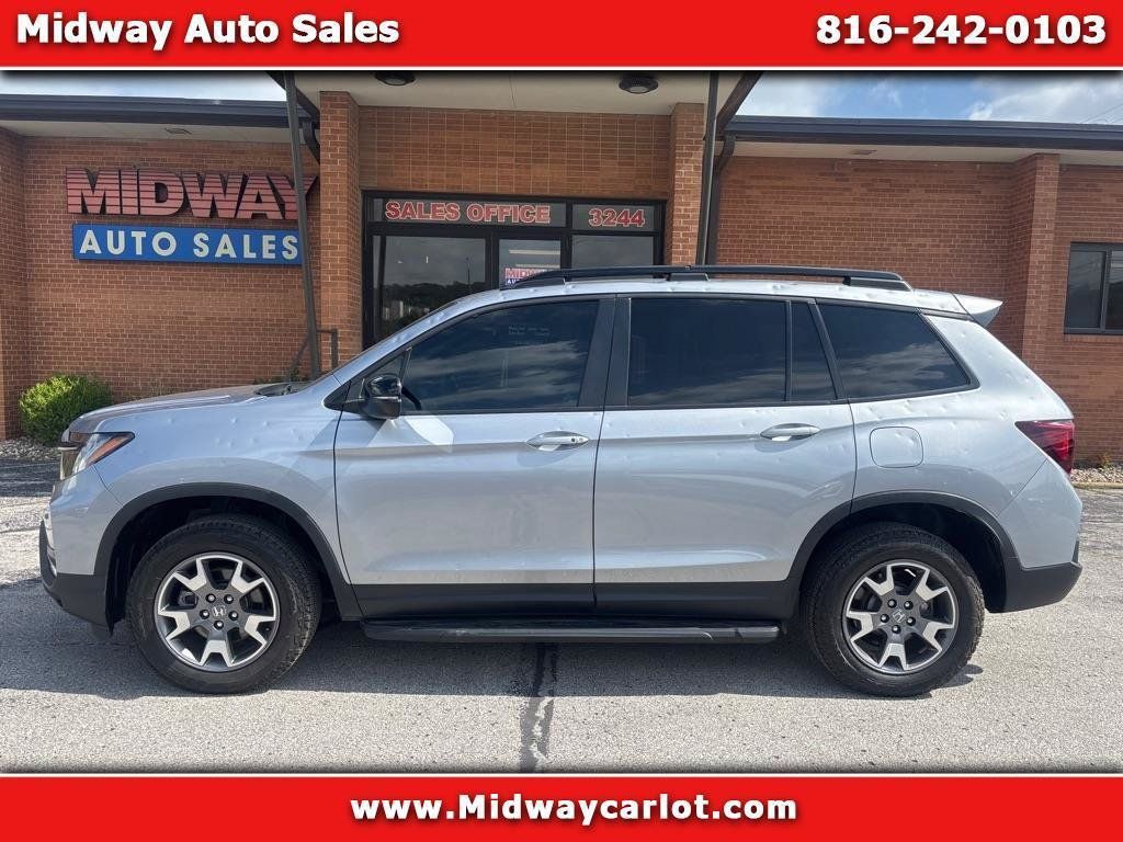 Used 2023 Honda Passport TrailSport image 1