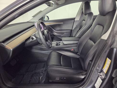 Used 2023 Tesla Model 3 Standard Range image 33