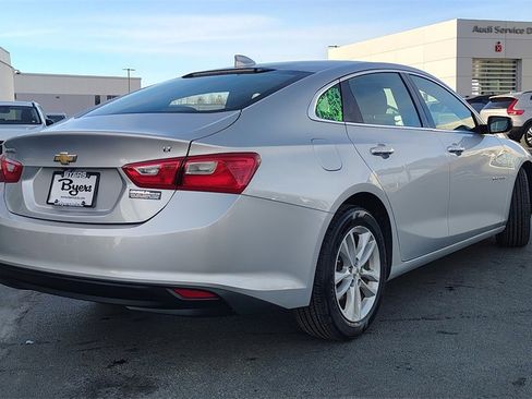 Used 2016 Chevrolet Malibu LT image 3