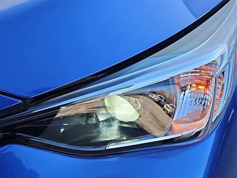 Certified 2025 Subaru Crosstrek 2.0i Premium image 31