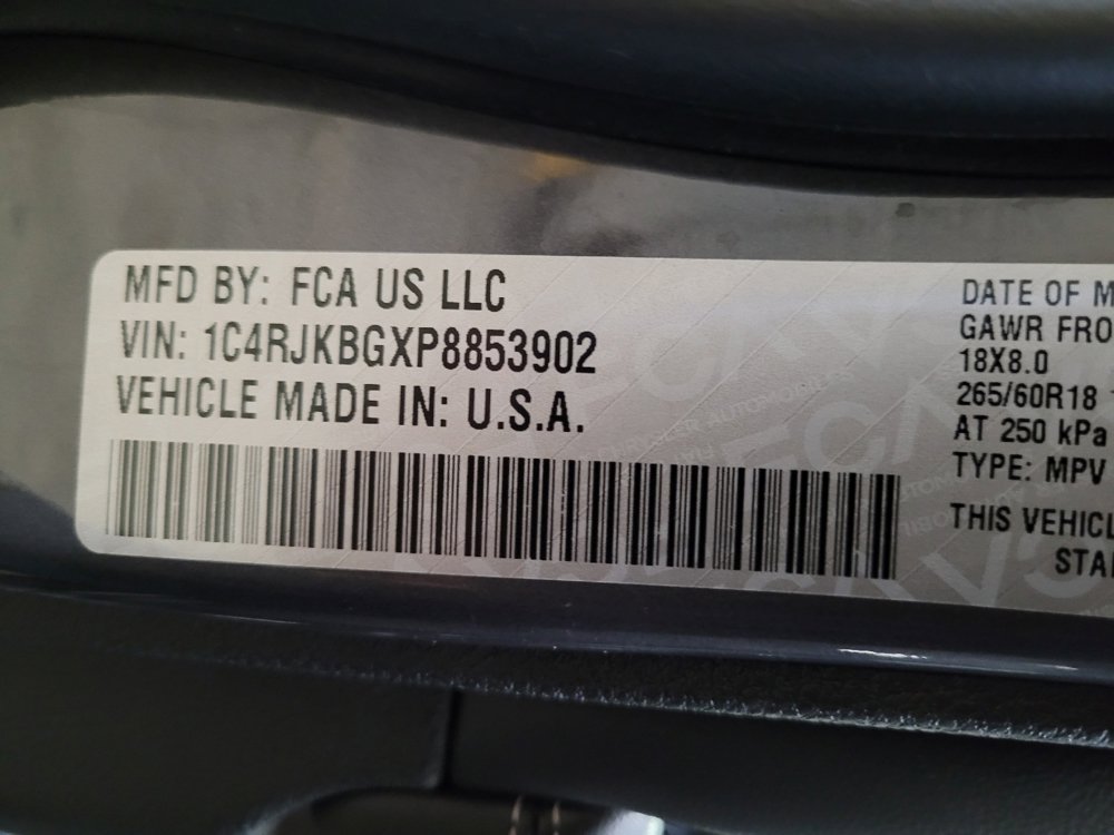 Used 2023 Jeep Grand Cherokee L Limited w/ Luxury Tech Group II AWD/4WD image 33