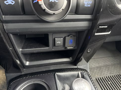 Used 2024 Toyota 4Runner TRD Off-Road Premium image 25