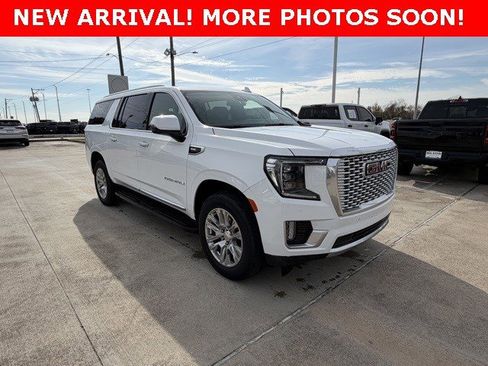 Used 2024 GMC Yukon XL Denali image 5