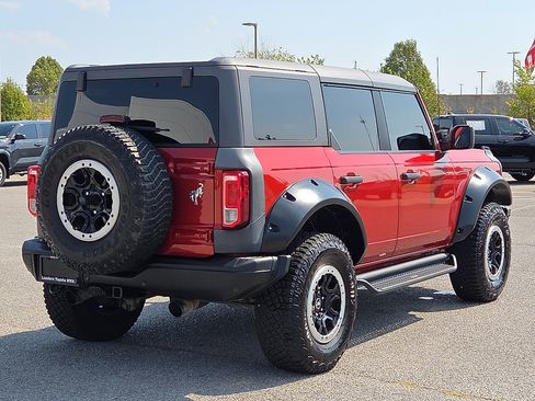 Used 2022 Ford Bronco Black Diamond w/ Sasquatch Package AWD/4WD image 5