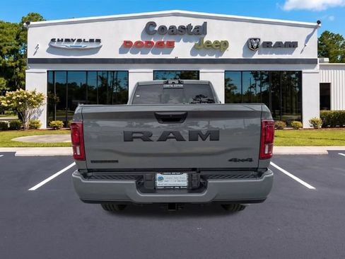 New 2026 RAM 2500 Big Horn AWD/4WD image 5
