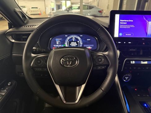 Used 2024 Toyota Venza Limited AWD/4WD image 11