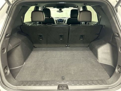 Used 2022 Chevrolet Equinox RS w/ RS Leather Package image 21