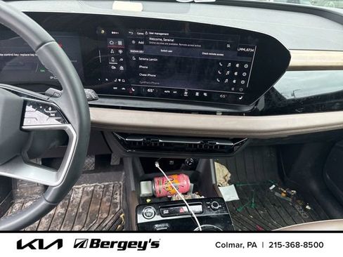 Used 2025 Audi Q6 e-tron Premium w/ Convenience Package image 10