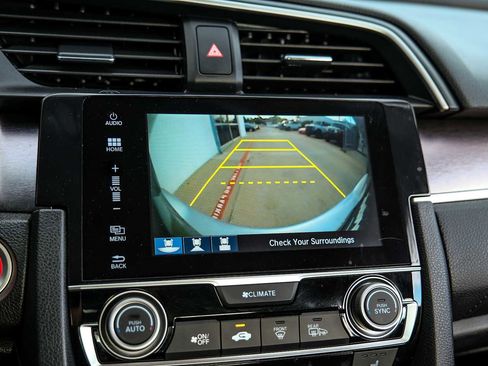 Used 2017 Honda Civic Touring image 22