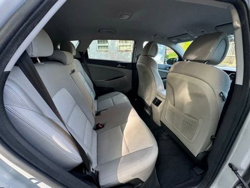 Used 2017 Hyundai Tucson Sport FWD image 15