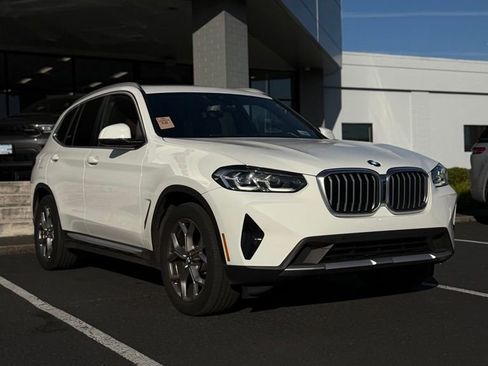 Used 2022 BMW X3 xDrive30i w/ Convenience Package AWD/4WD image 3