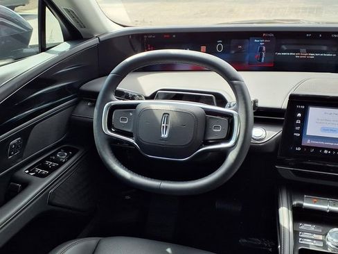 New 2026 Lincoln Nautilus Premier image 11