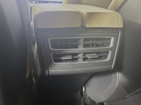 Used 2015 Tesla Model S 85D image 13