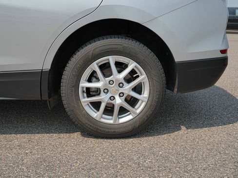 Used 2022 Chevrolet Equinox LS AWD/4WD image 13