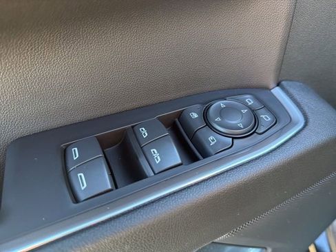 Used 2023 GMC Sierra 1500 SLT image 13