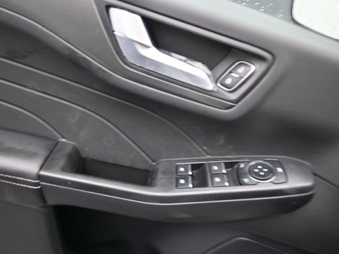 New 2026 Ford Escape SE image 16