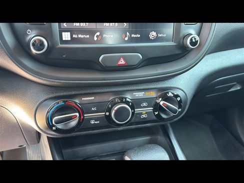 Used 2022 Kia Soul LX FWD image 20
