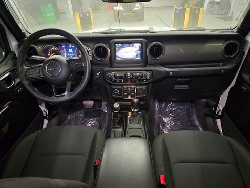Used 2023 Jeep Wrangler Unlimited Sport AWD/4WD image 34