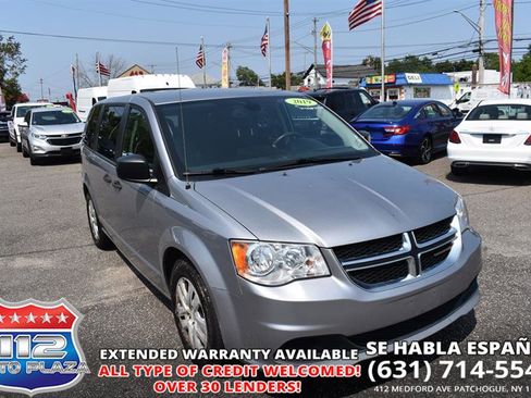 Used 2019 Dodge Grand Caravan SE w/ UConnect Hands-Free Group image 1