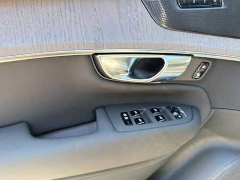 New 2026 Volvo XC90 B6 Ultra w/ Protection Package image 12