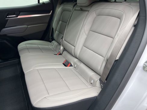 New 2026 GMC Terrain Elevation w/ Elevation Premium Package FWD image 5