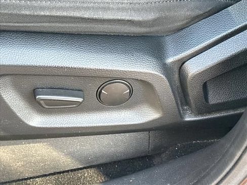 Used 2019 Ford Ranger XLT w/ Equipment Group 302A Luxury AWD/4WD image 21