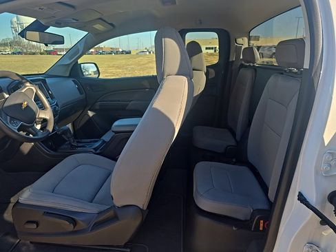 Used 2021 Chevrolet Colorado W/T w/ Custom Special Edition image 6